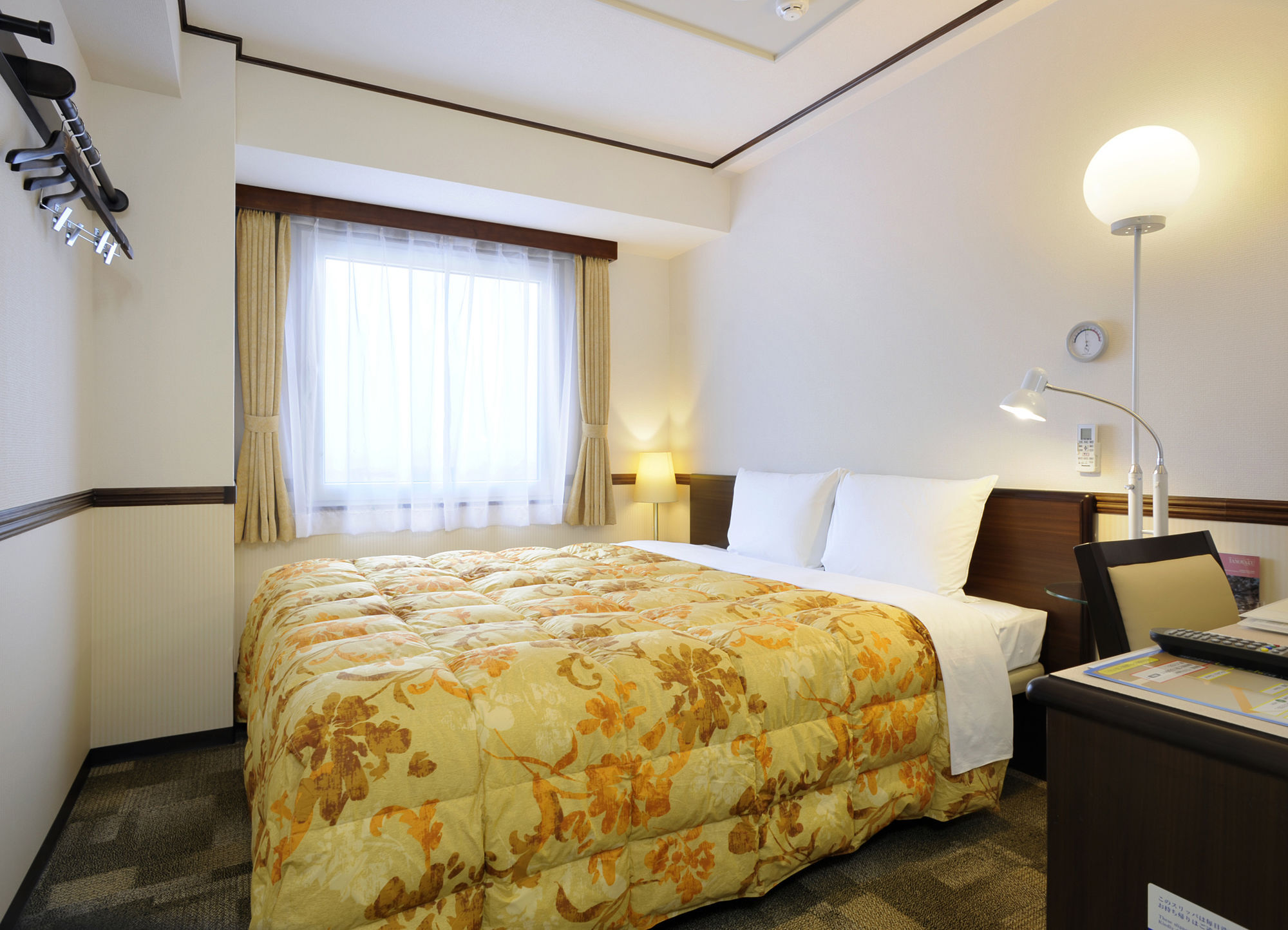 Toyoko Inn Shin-Osaka Chuo-Guchi Honkan Dış mekan fotoğraf